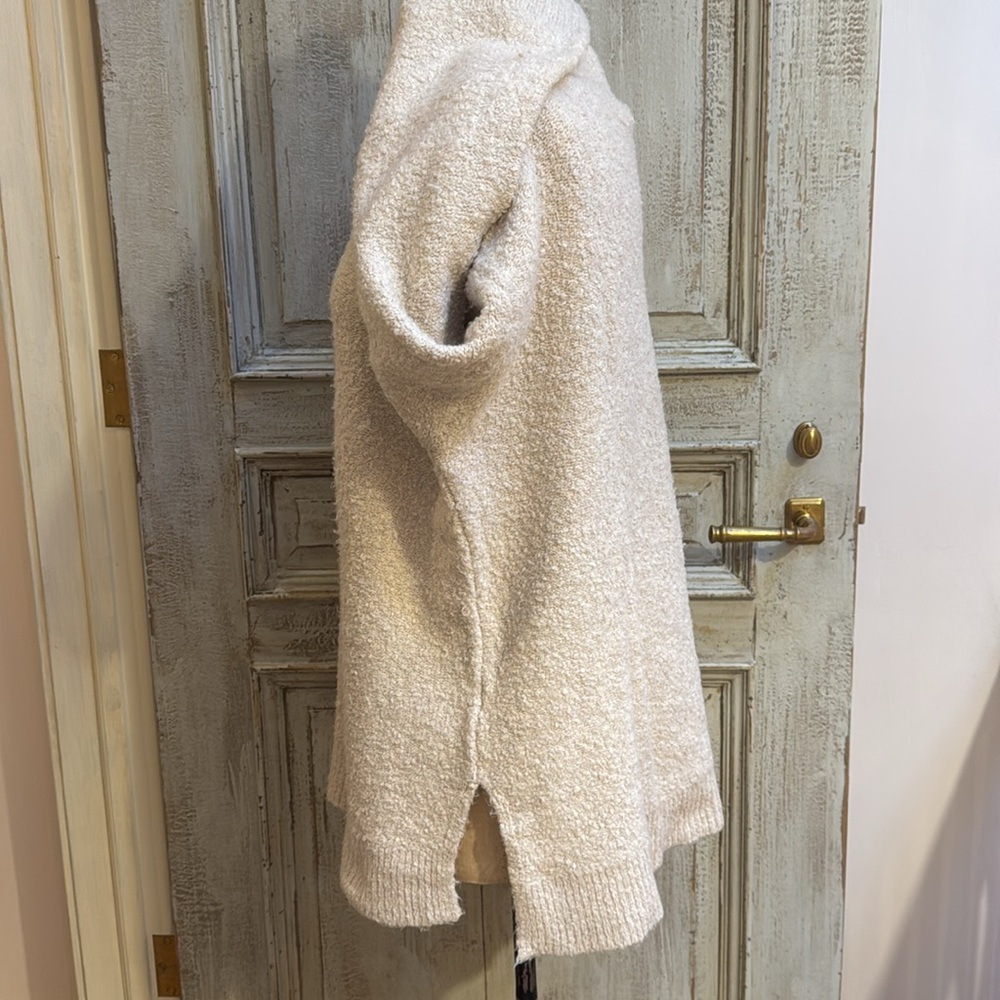 Anthropologie v neck sweater - Picture 4 of 5